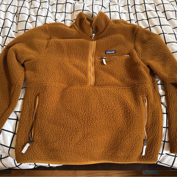 Patagonia Sweaters - Patagonia Retro Pile Pull over Fleece